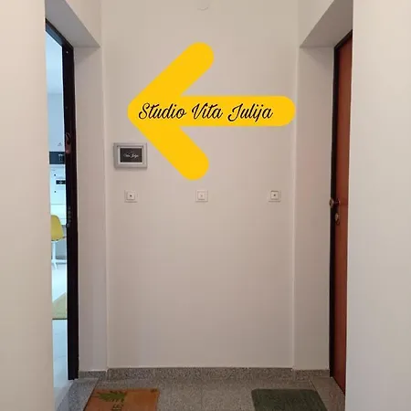 아파트 Julija 풀라