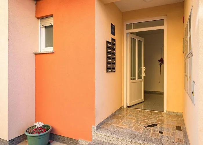 Apartment Julija Pula